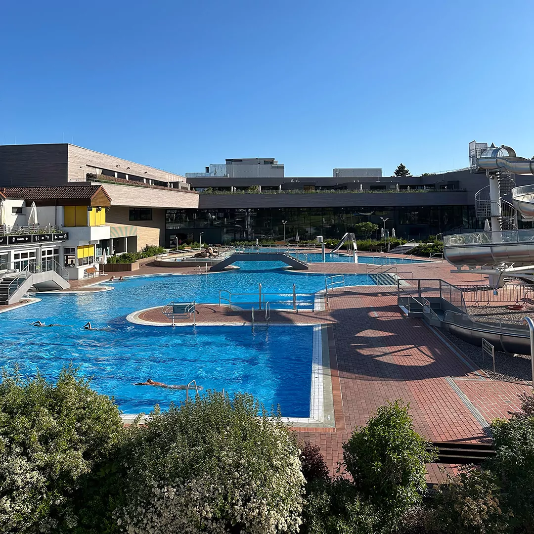 Schlossbad Erlebnisbecken Freibad - Stadtwerke Neumarkt