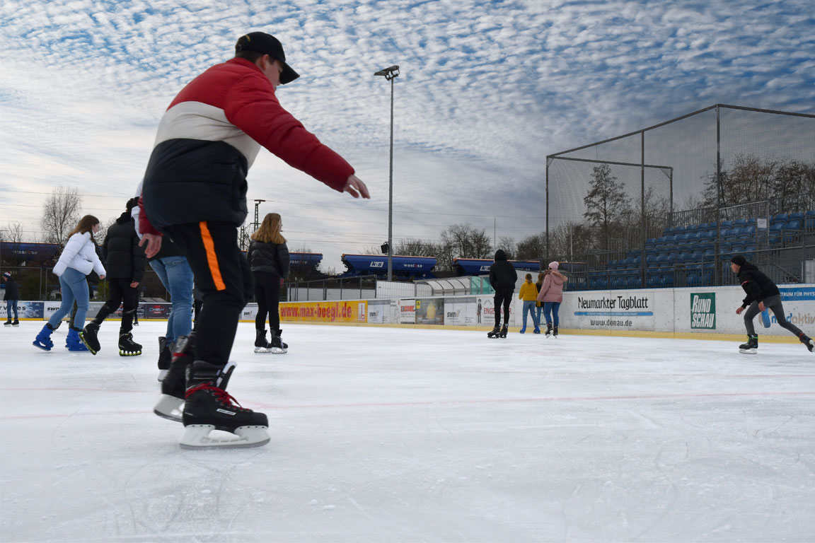 Mobile Eislaufanlage der Stadtwerke Neumarkt