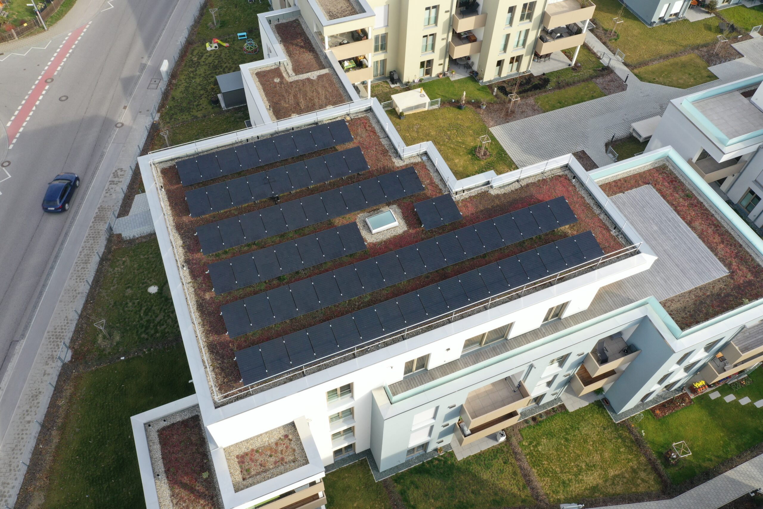 Milchhof Neumarkt, PV Anlage auf einem der Wohngebäude im Quartier